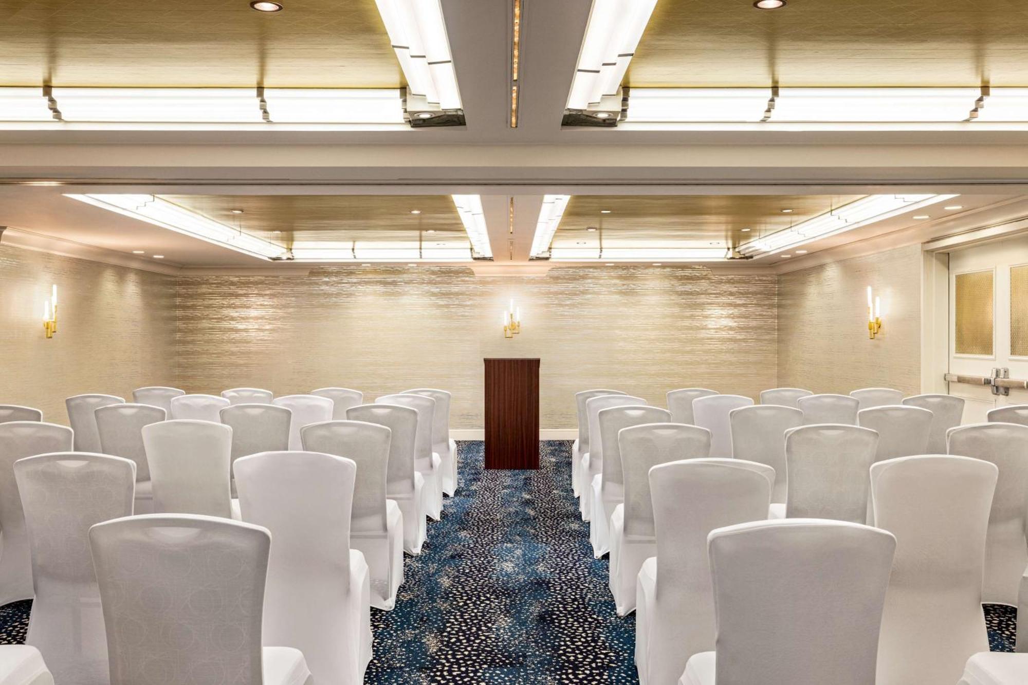 Inn At Грейт Нек Екстериор снимка