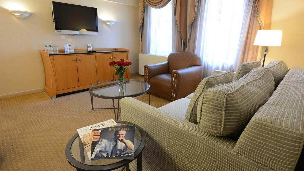Inn At Грейт Нек Екстериор снимка
